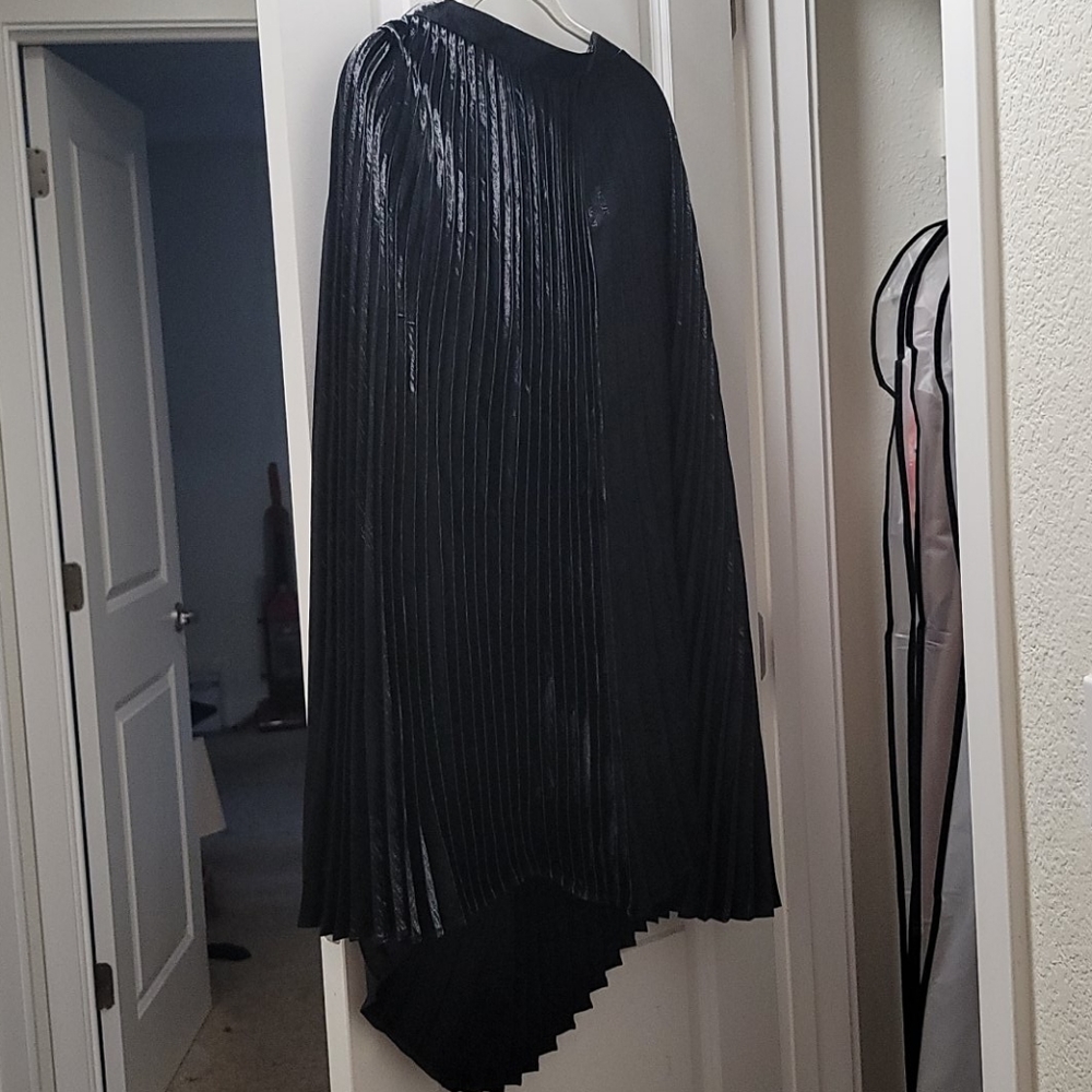 Express crinkle long skirt sz large